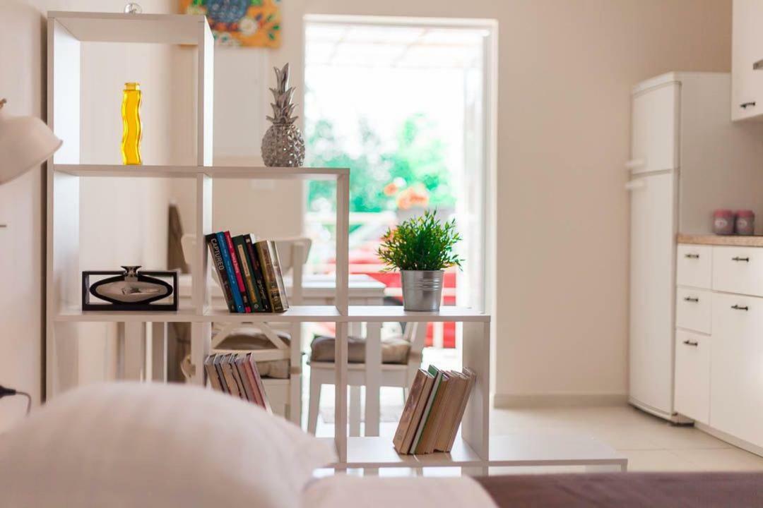 Studio Apartment Dada Primosten Bagian luar foto